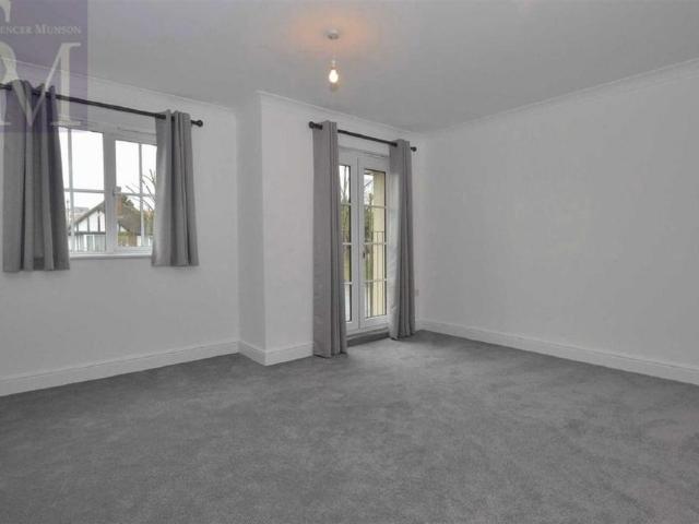 Apartment for rent in Ivy Chimneys, Epping