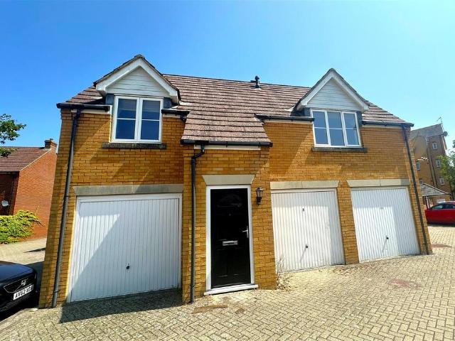 Flat for rent in Repton Park North, Bridgefield