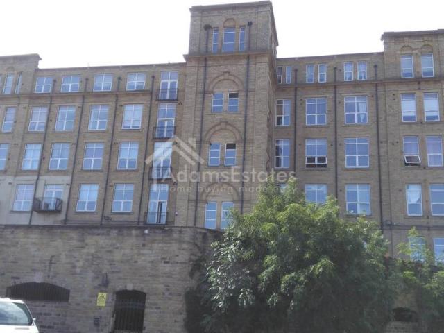 Flat for rent in Dewsbury, Eightlands