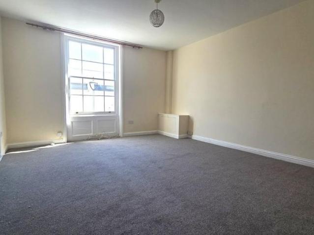 Apartment for rent in Middle Deal, Ash