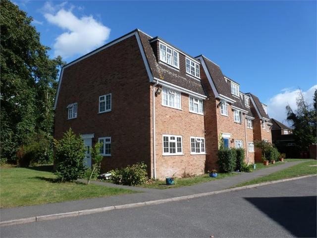 Flat for rent in Slough