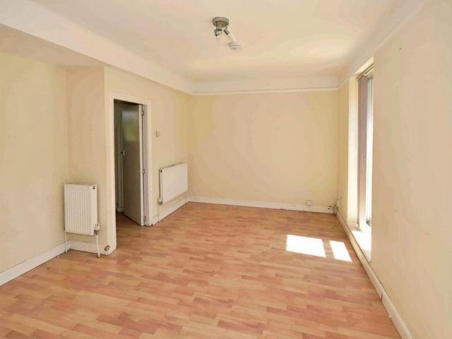 Apartment for rent in Loughton, Epping Forest