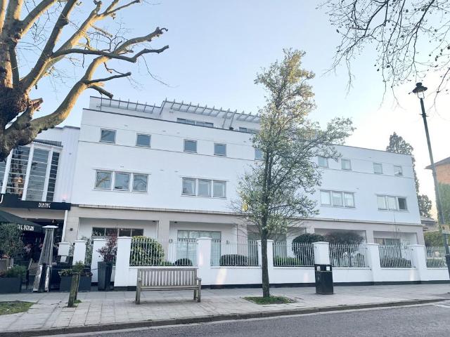 Flat for rent in Ashlyns Estate, Pouchen End