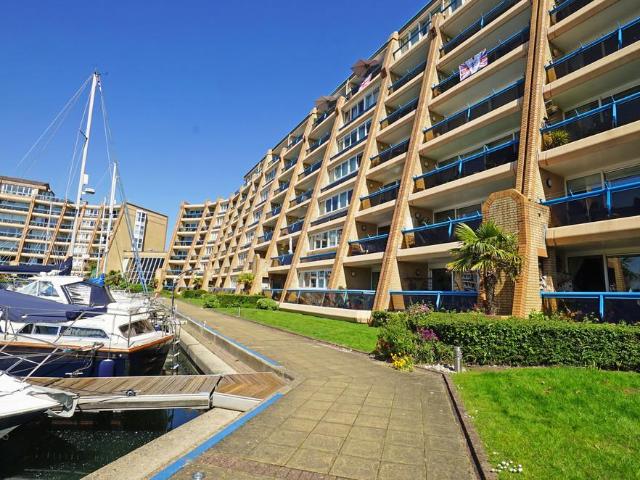 Flat for rent in Port Solent, City Of Portsmouth