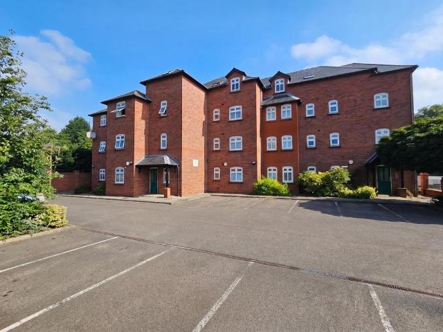 Flat for rent in Trafford Park, Greater Manchester