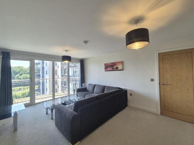 Apartment for rent in Cardiff International Sports Village, Falcon Lodge