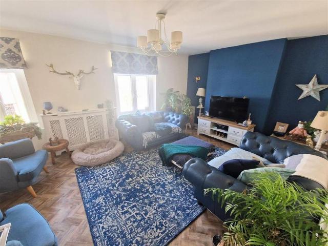 Apartment for rent in Porthcawl, Nottage