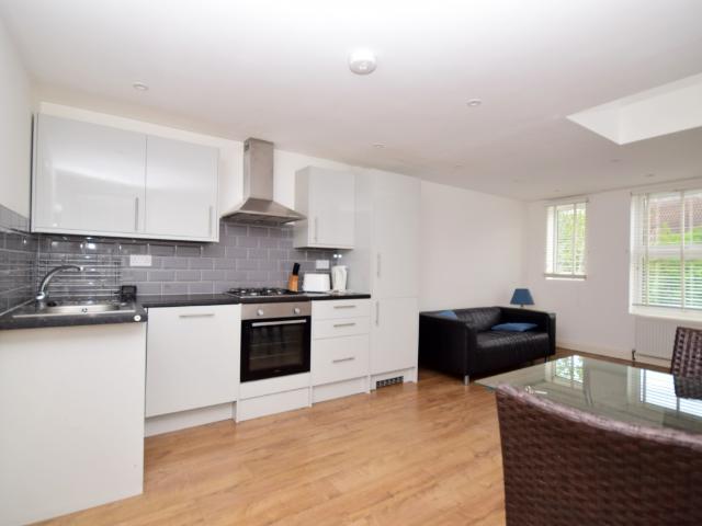 Apartment for rent in London Borough of Croydon, Purley
