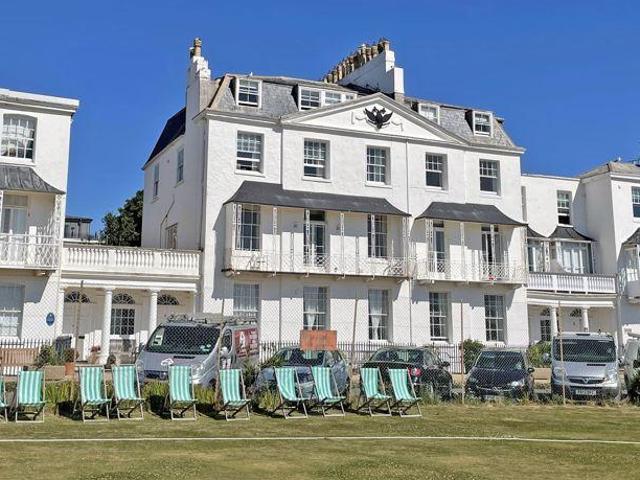 Flat for rent in Budlake, Devon