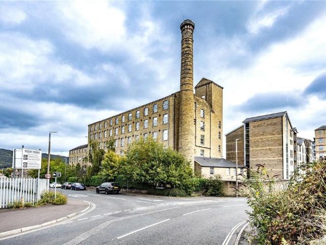 Flat for rent in West Yorkshire