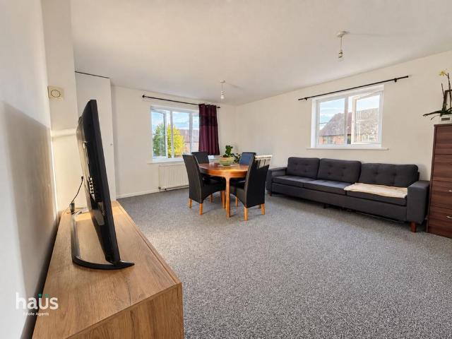 Apartment for rent in Monks Orchard, Kent