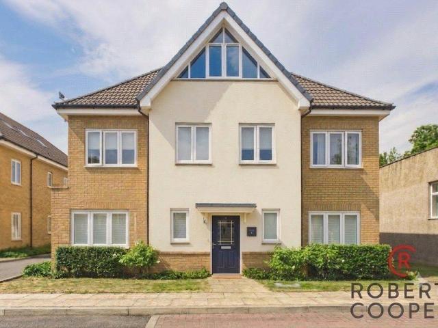 Flat for rent in Lane, Greater London