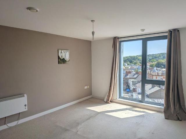 Apartment for rent in Red Hill, Surrey