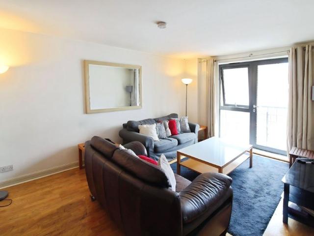 Apartment for rent in Woodhouse, West Yorkshire