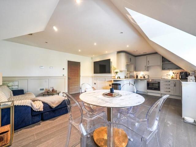 Apartment for rent in Greater London