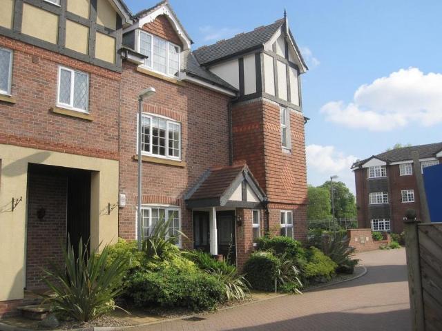 Flat for rent in Alderley Edge