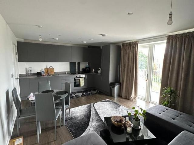 Apartment for rent in Stone, Monks Orchard