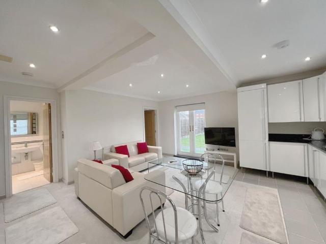 Apartment for rent in Rodbourne, Swindon