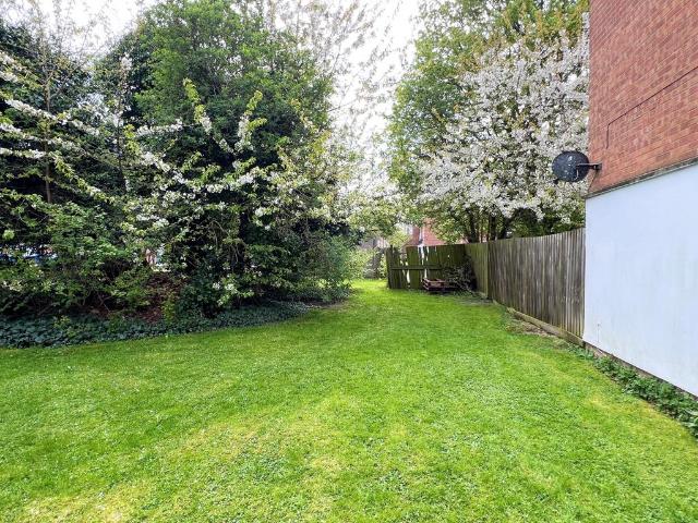 Flat for rent in Cat Hill, Isle Of Man