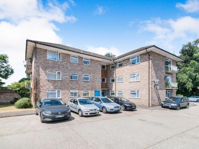 Flat for rent in Tadley, Priest Down