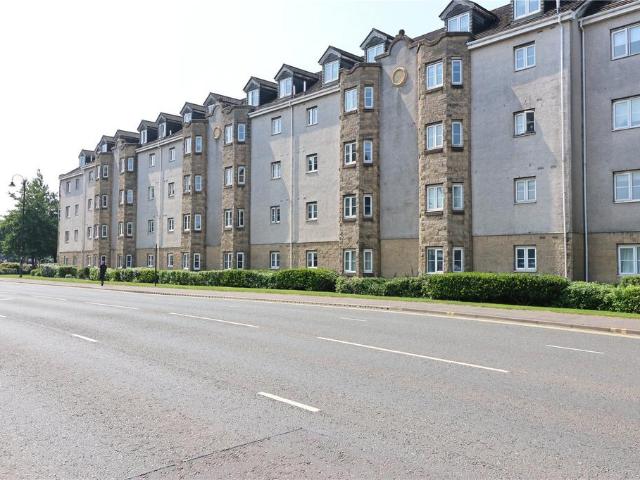 Flat for rent in Rutherglen, Scotland