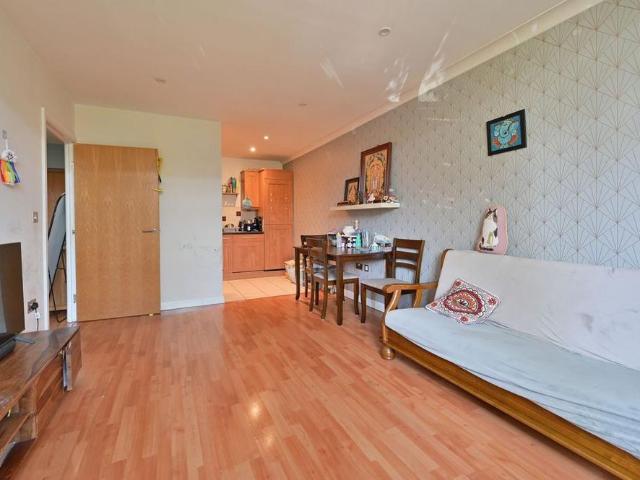 Apartment for rent in Holywell Estate, Watford