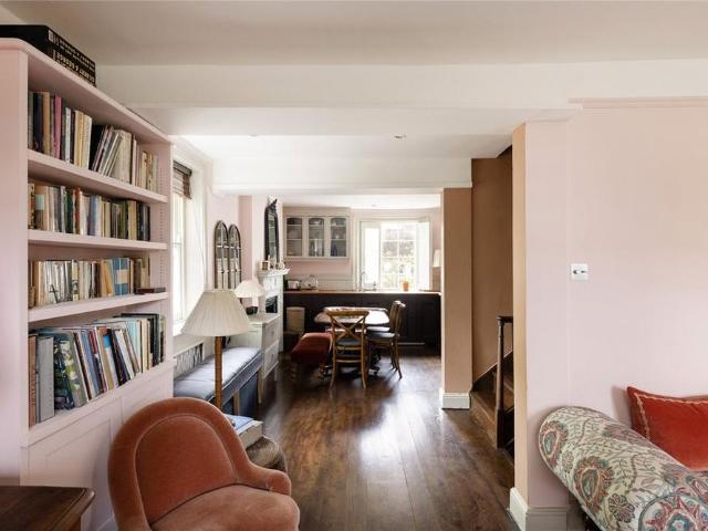 Apartment for rent in Fulham, Walham Green