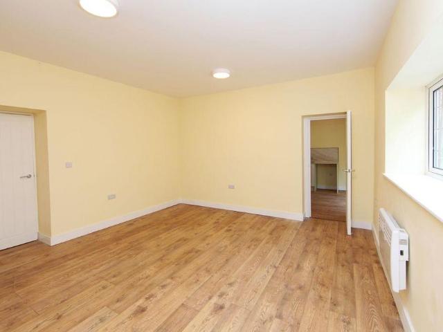 Apartment for rent in Hollinswood, Telford