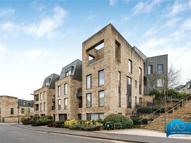 Apartment for rent in West Finchley, Greater London