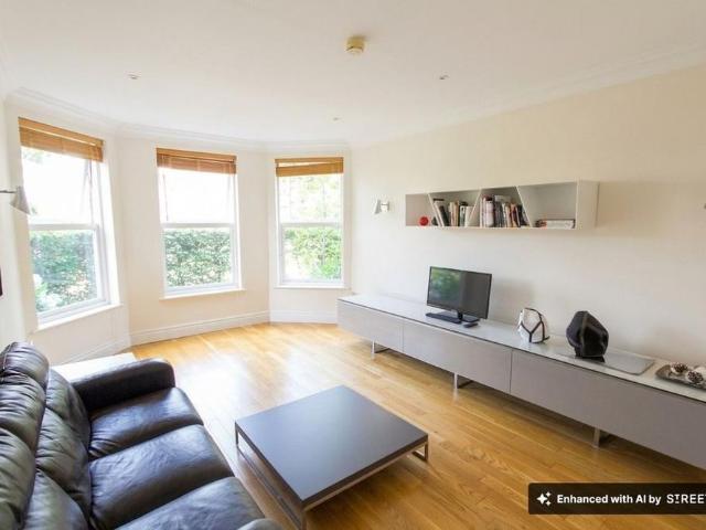 Apartment for rent in Alderley Edge
