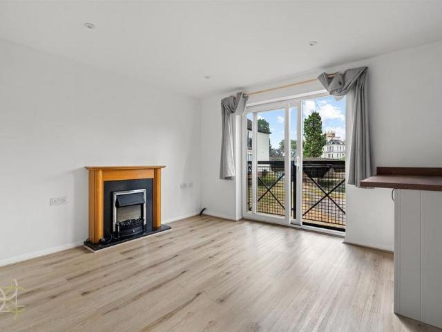 Apartment for rent in Bengeworth, Crookhill