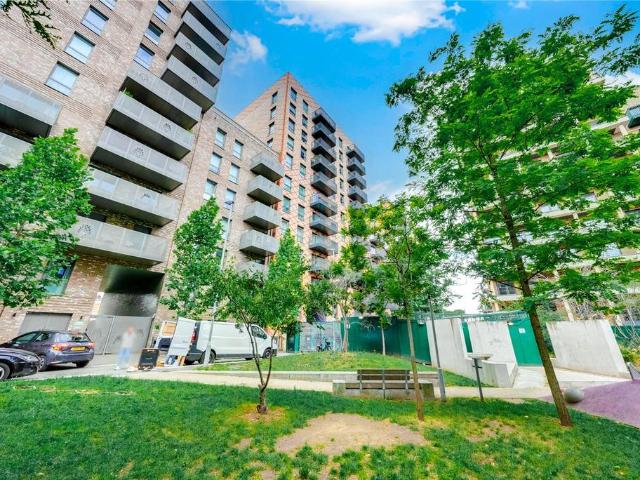 Flat for rent in Clapham Junction, Greater London