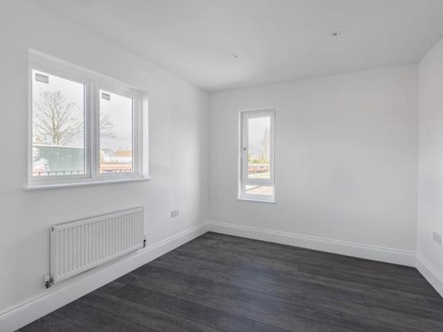 Apartment for rent in Woking, Surrey