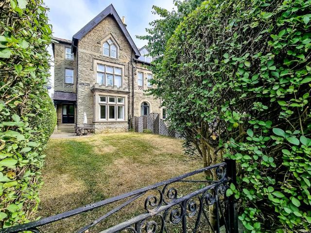 Flat for rent in Kingsley, Harrogate