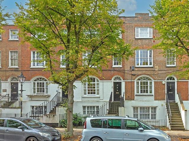 Flat for rent in Chatham
