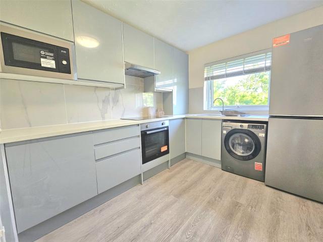 Apartment for rent in Gidea Park, Greater London