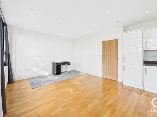 Apartment for rent in North End, Mid Sussex