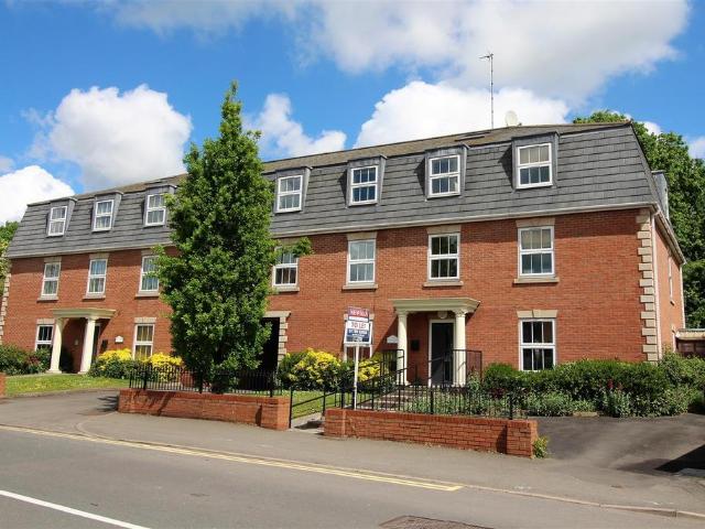Flat for rent in New Bilton, Warwickshire
