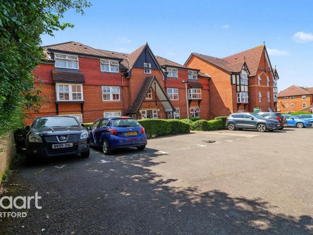 Flat for rent in New Town, Monks Orchard
