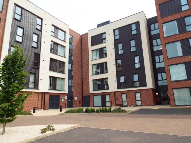 Flat for rent in Eastern Green, West Midlands