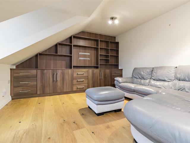 Apartment for rent in Radlett, Hertfordshire