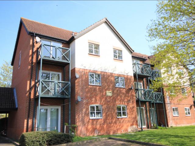 Flat for rent in Reading