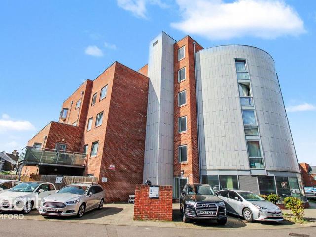 Flat for rent in Chadwell Heath, Greater London
