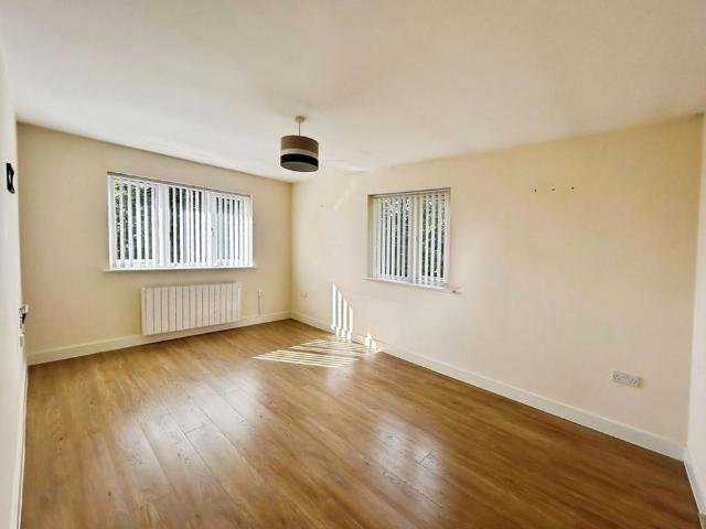 Apartment for rent in Broomhill, Chadsmoor
