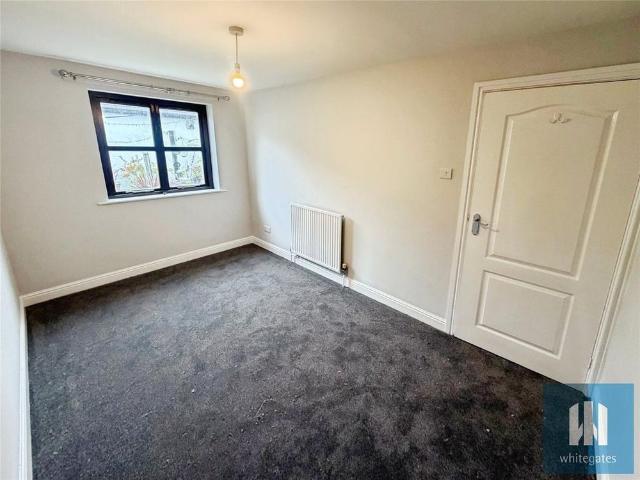 Apartment for rent in Netherton, West Yorkshire