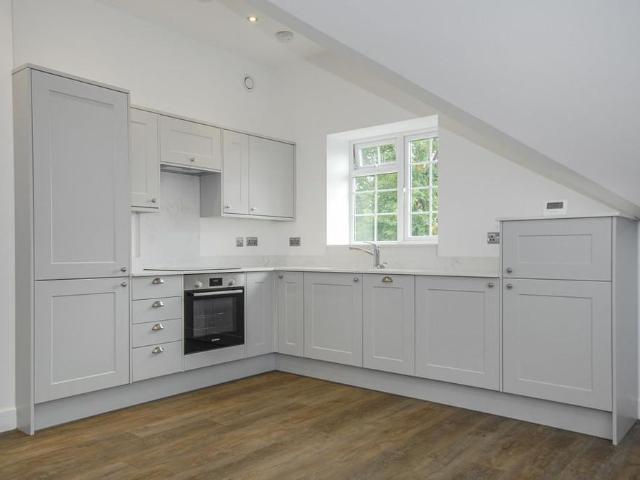 Apartment for rent in Ickenham, Greater London