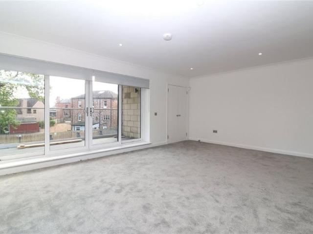 Apartment for rent in Bothwell, Scotland