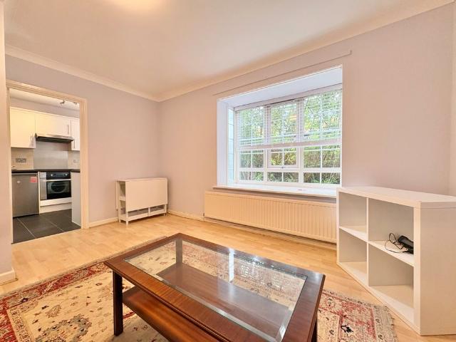 Apartment for rent in Hyde Park, West Yorkshire