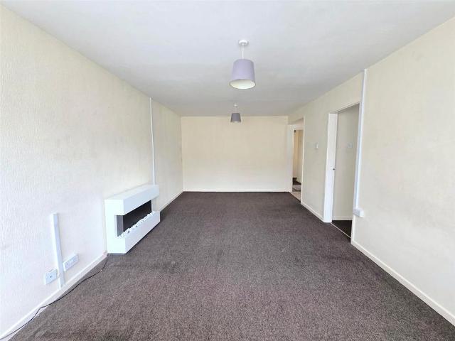 Apartment for rent in Masefield, Turves Green