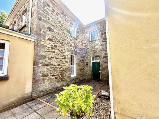 Apartment for rent in Gluvian, St Columb Major
